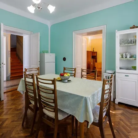 Drago Villa *