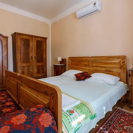 Drago Villa *