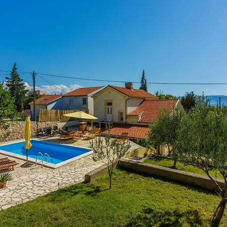 Vilă Drago Novi Vinodolski